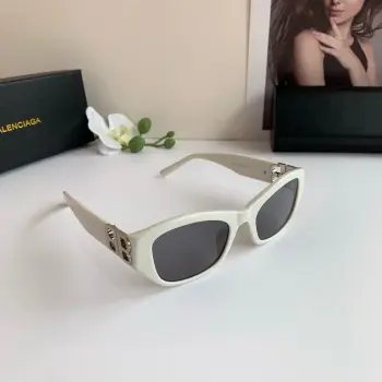 Square sunglasses Replica Chanel Sunglasses