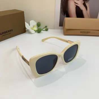 Square sunglasses Replica Burberry Sunglasses