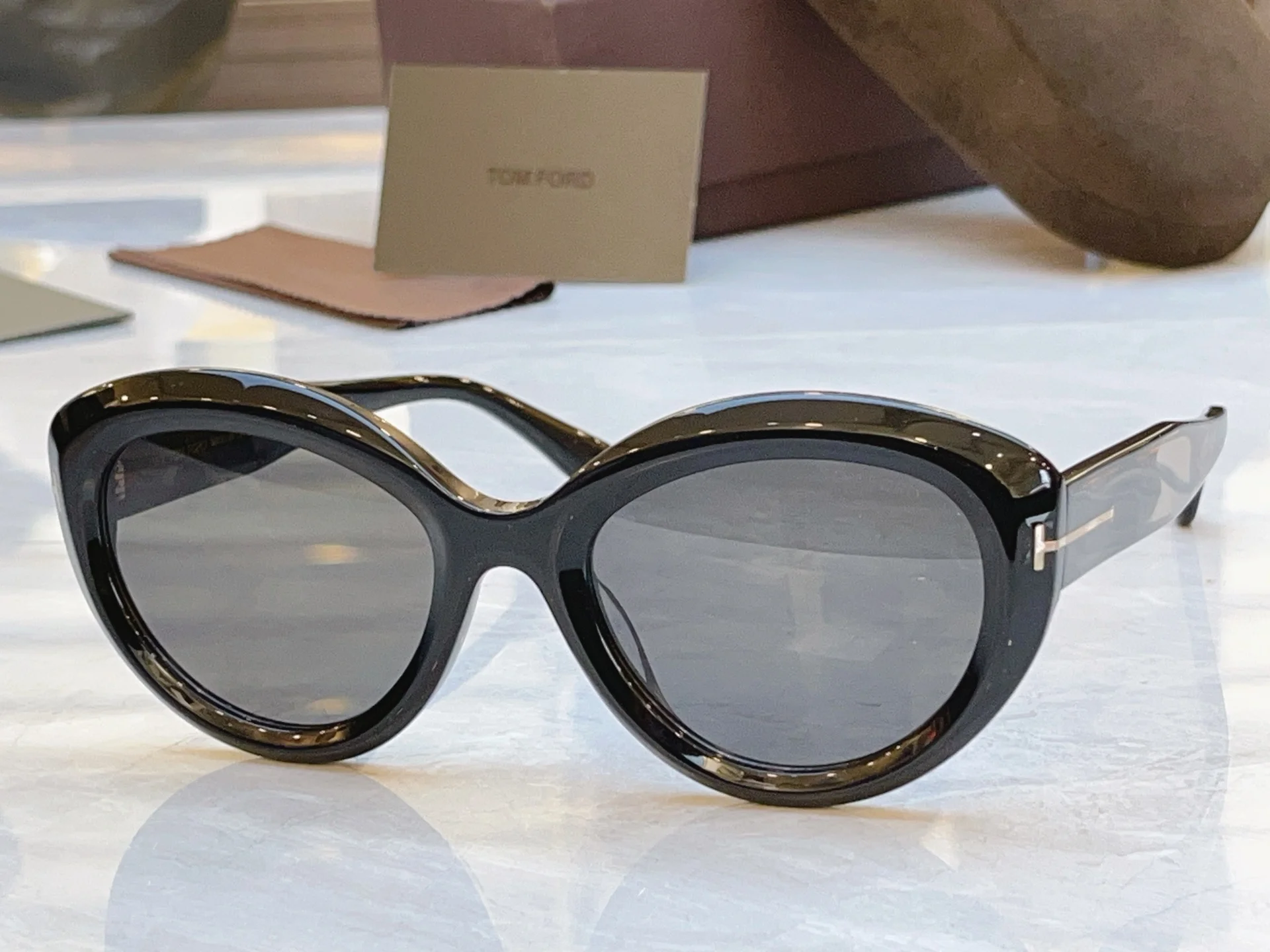 TOM FOR Ford s new sunglasses TOM FOR Ford s new sunglasses