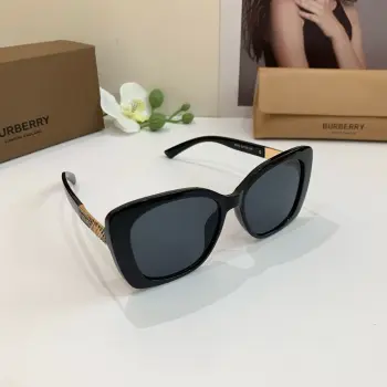 Square sunglasses Replica Burberry Sunglasses