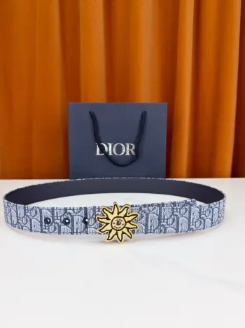 经典金属铜扣双面腰带 高仿迪奥女士腰带