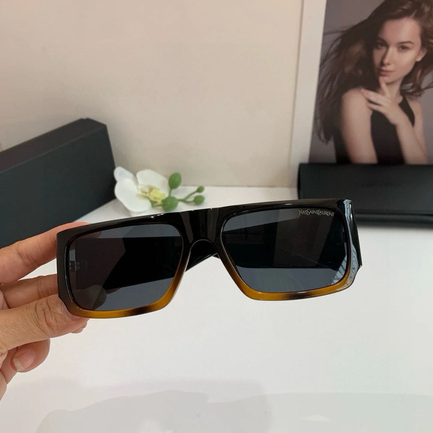 SAINT LAURENT sunglasses