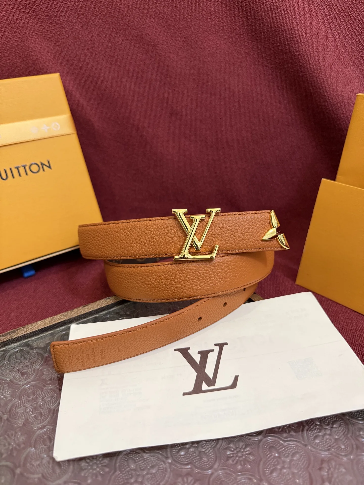 LV  帆布字母搭扣双面腰带