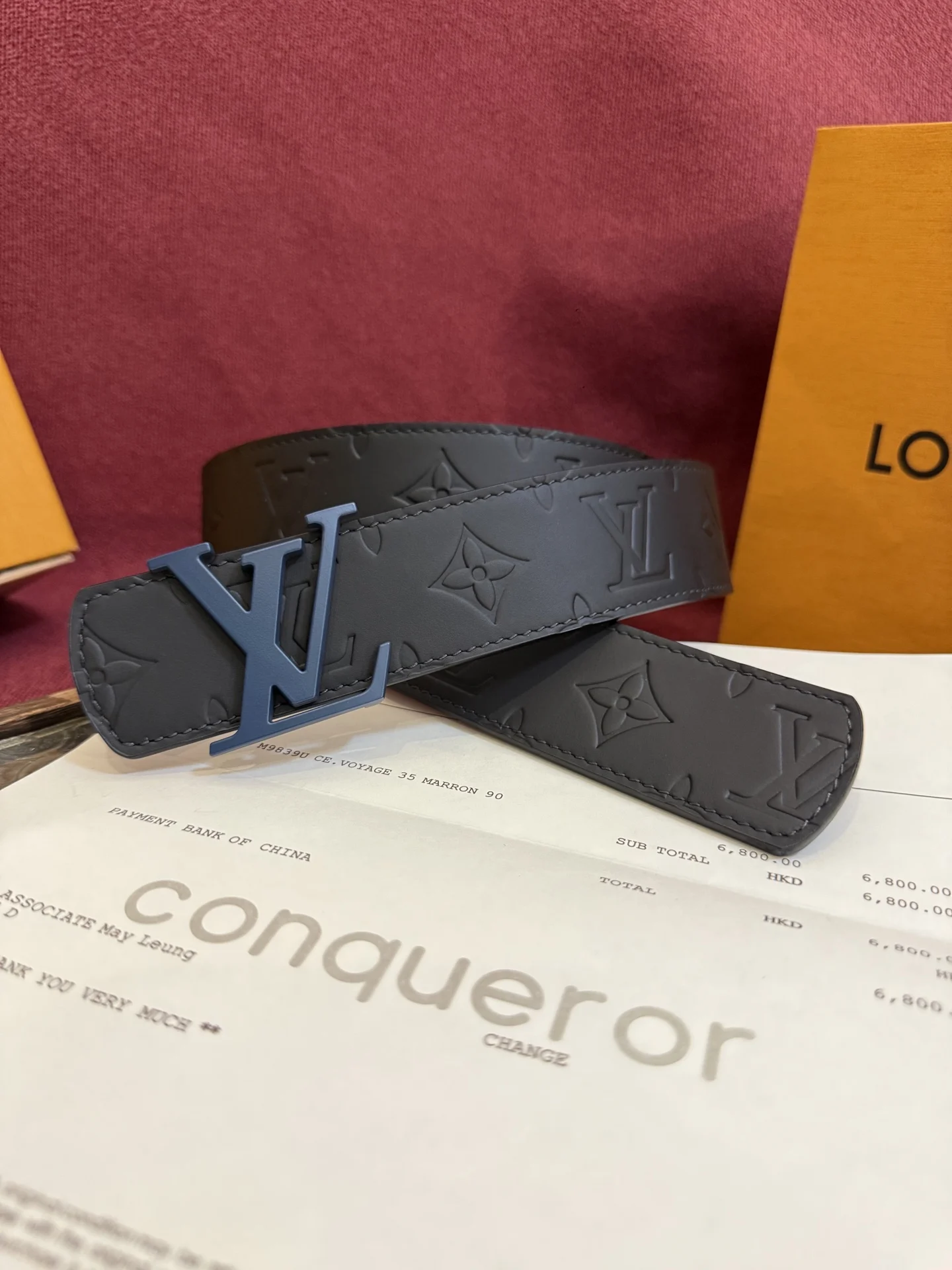 LV 经典金属铜扣双面腰带