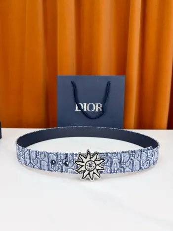 经典金属铜扣双面腰带 高仿迪奥女士腰带