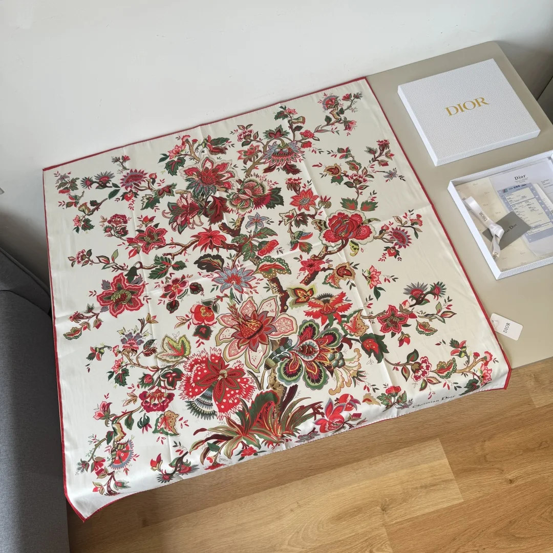 Dior Dior patterned silk scarf Dior Dior patterned silk scarf