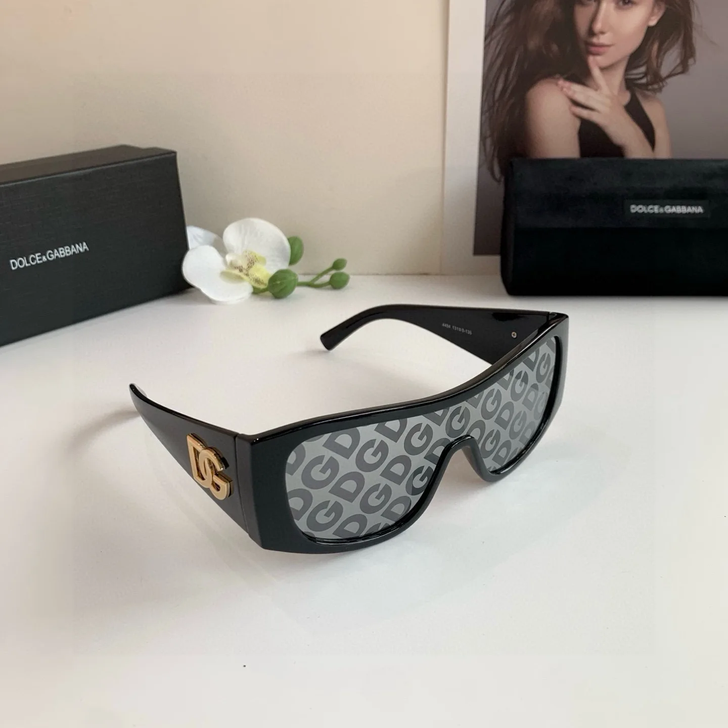 Dolce Gabbana One-piece large frame sunglasses