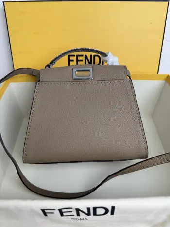 8BN266 七层油边涂抹手袋 女士斜挎包高仿芬迪女包