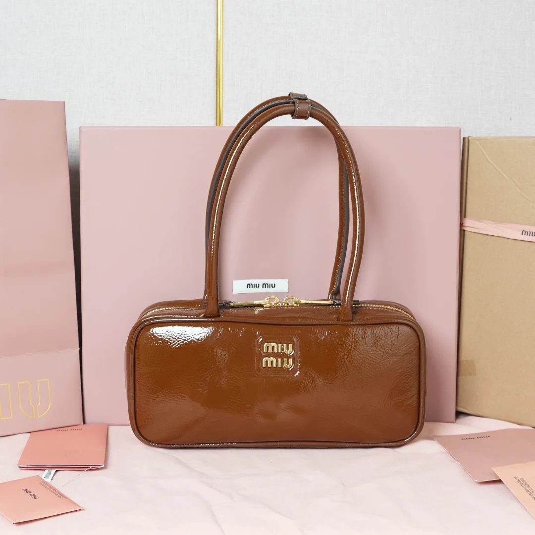 缪缪 5BB147 皱漆原厂皮新品保龄球包 女士单肩包