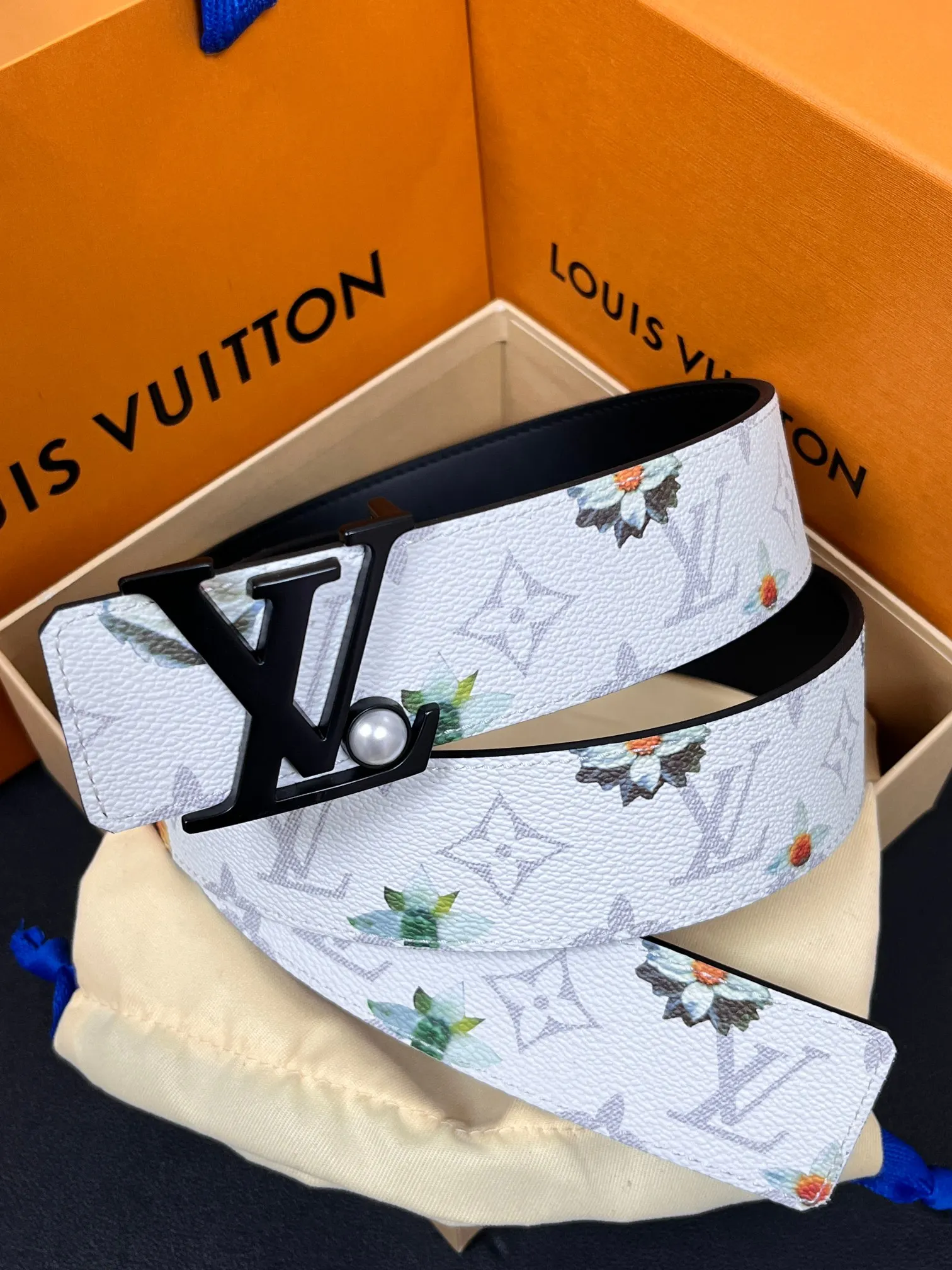 LV 男士精品 印花双面腰带 LV 男士精品 印花双面腰带