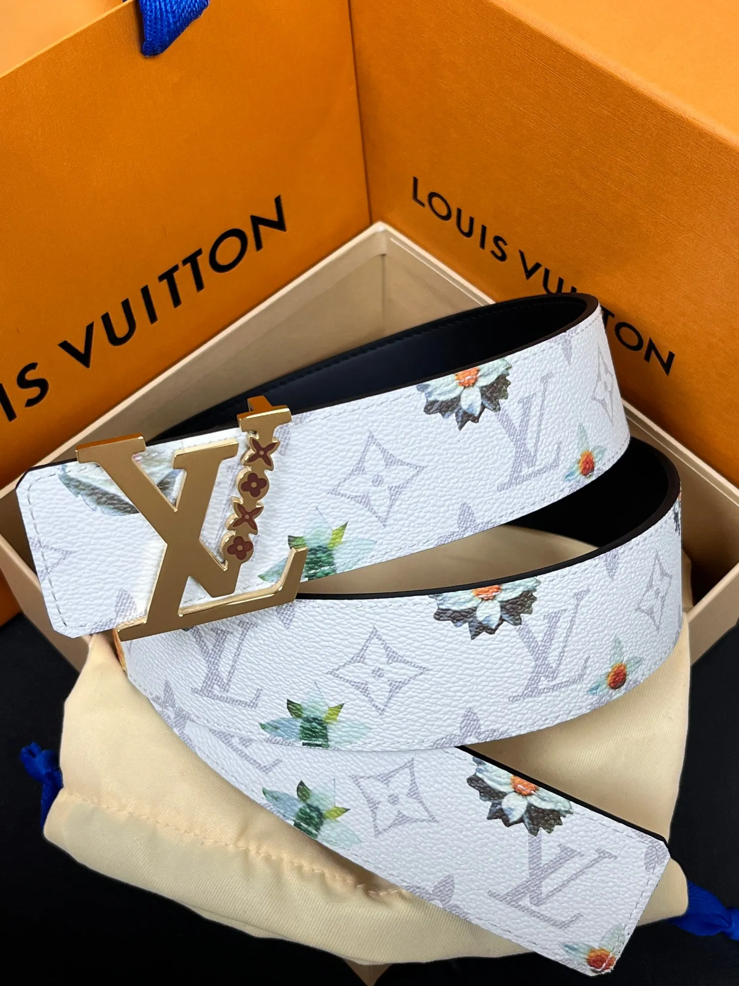 LV 男士精品 印花双面腰带 LV 男士精品 印花双面腰带