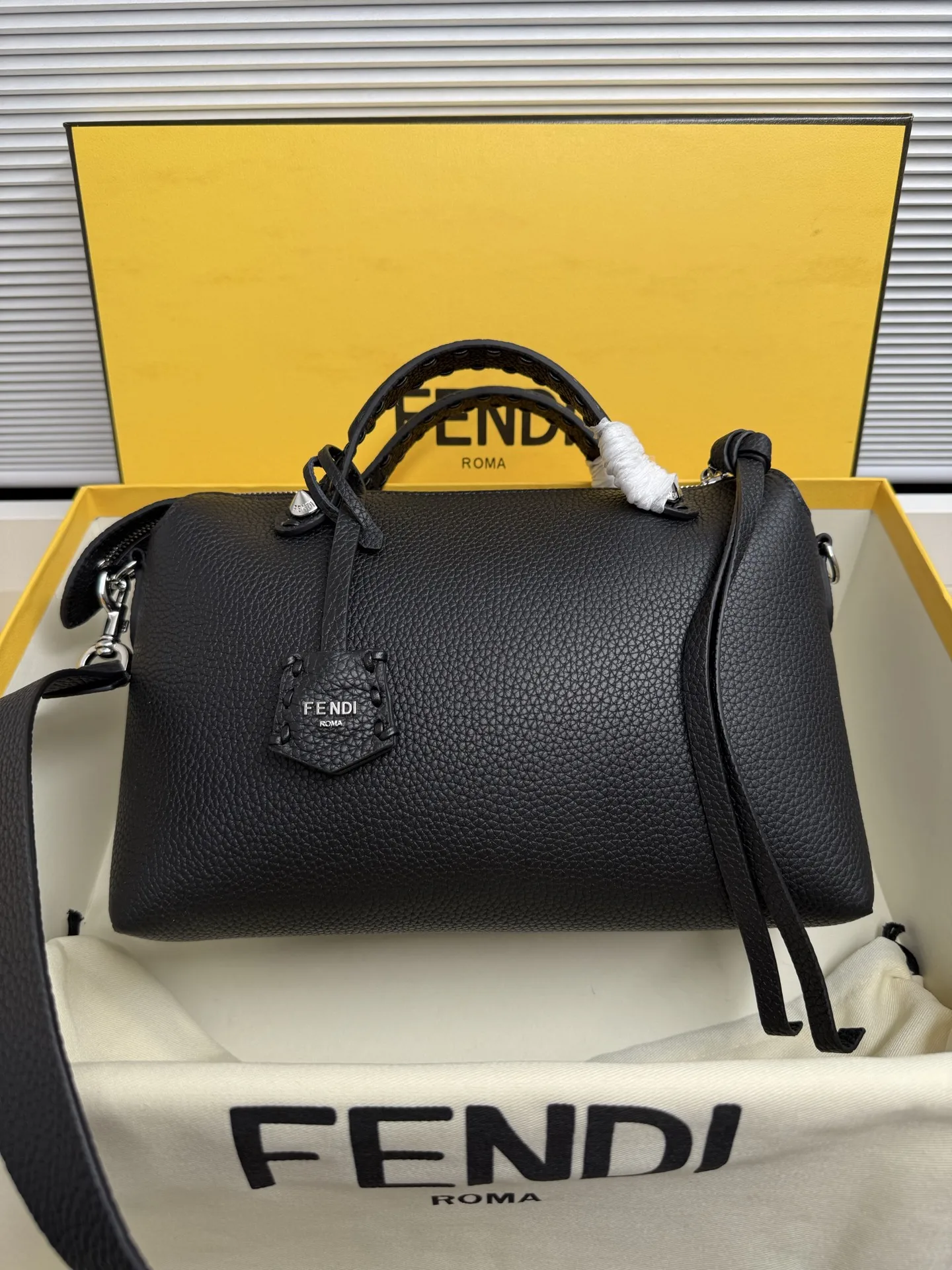 芬迪 2306 休闲手袋 女士斜挎包