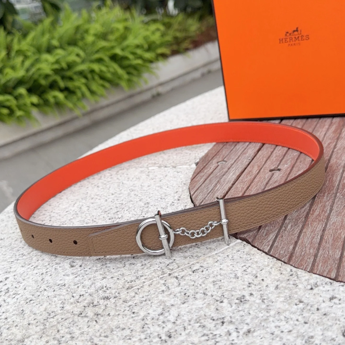 爱马仕 新款金/银扣女款皮带