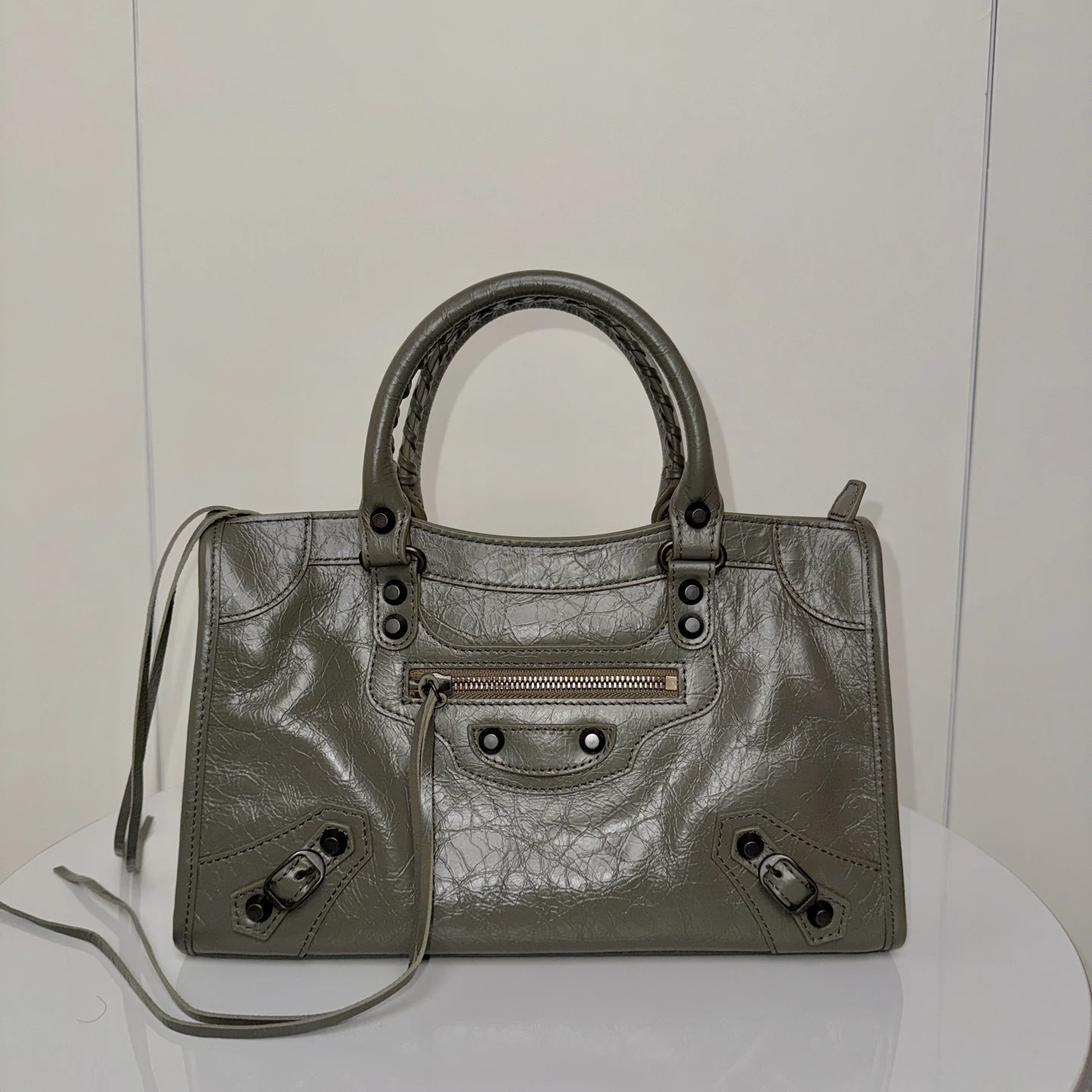 巴黎世家 188051 经典款沙漏包 女士斜挎包 巴黎世家 188051 经典款沙漏包 女士斜挎包