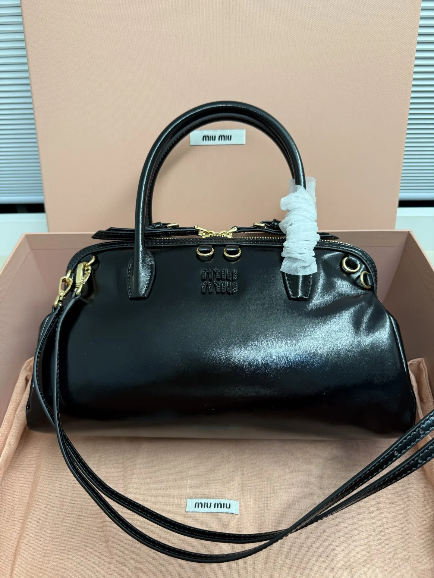 缪缪 5BA303 新款贝壳包 双肩包