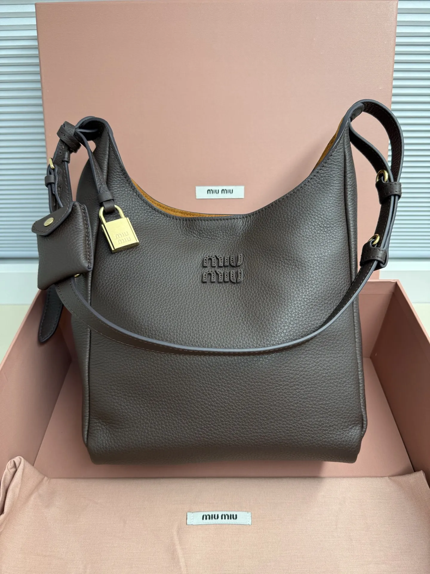 缪缪 5BE098 新品小方包 女士斜挎包