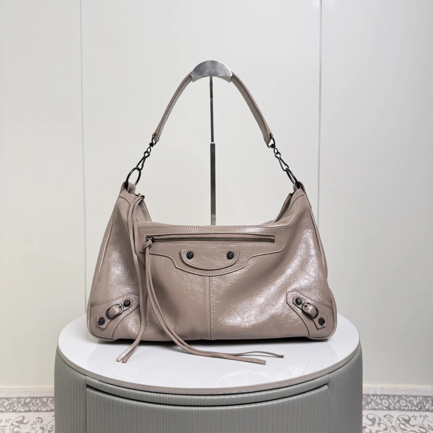 巴黎世家 188036 新款Moto城市摩托机车包 女士斜挎包