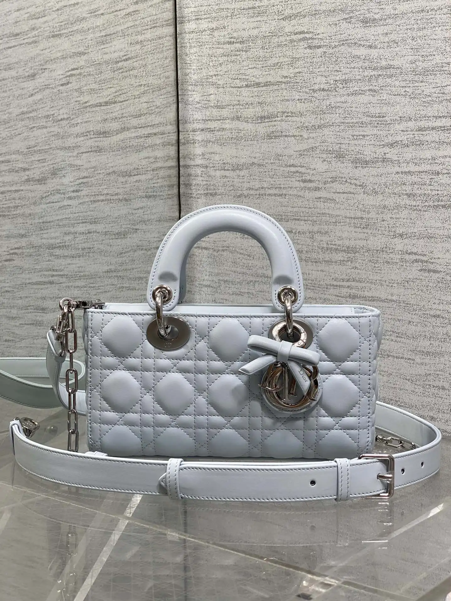 迪奥 最新蝴蝶结戴妃包 女士斜挎包