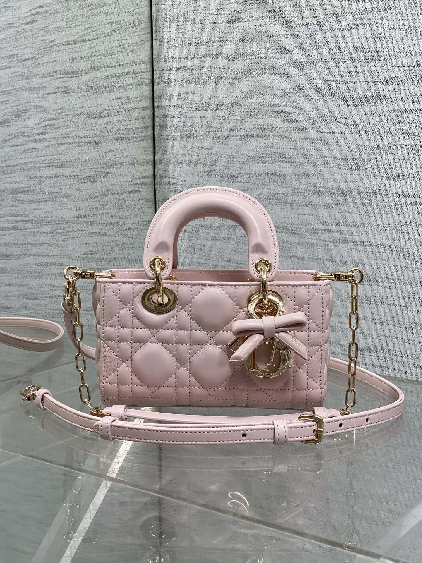 迪奥 最新蝴蝶结戴妃包 女士斜挎包