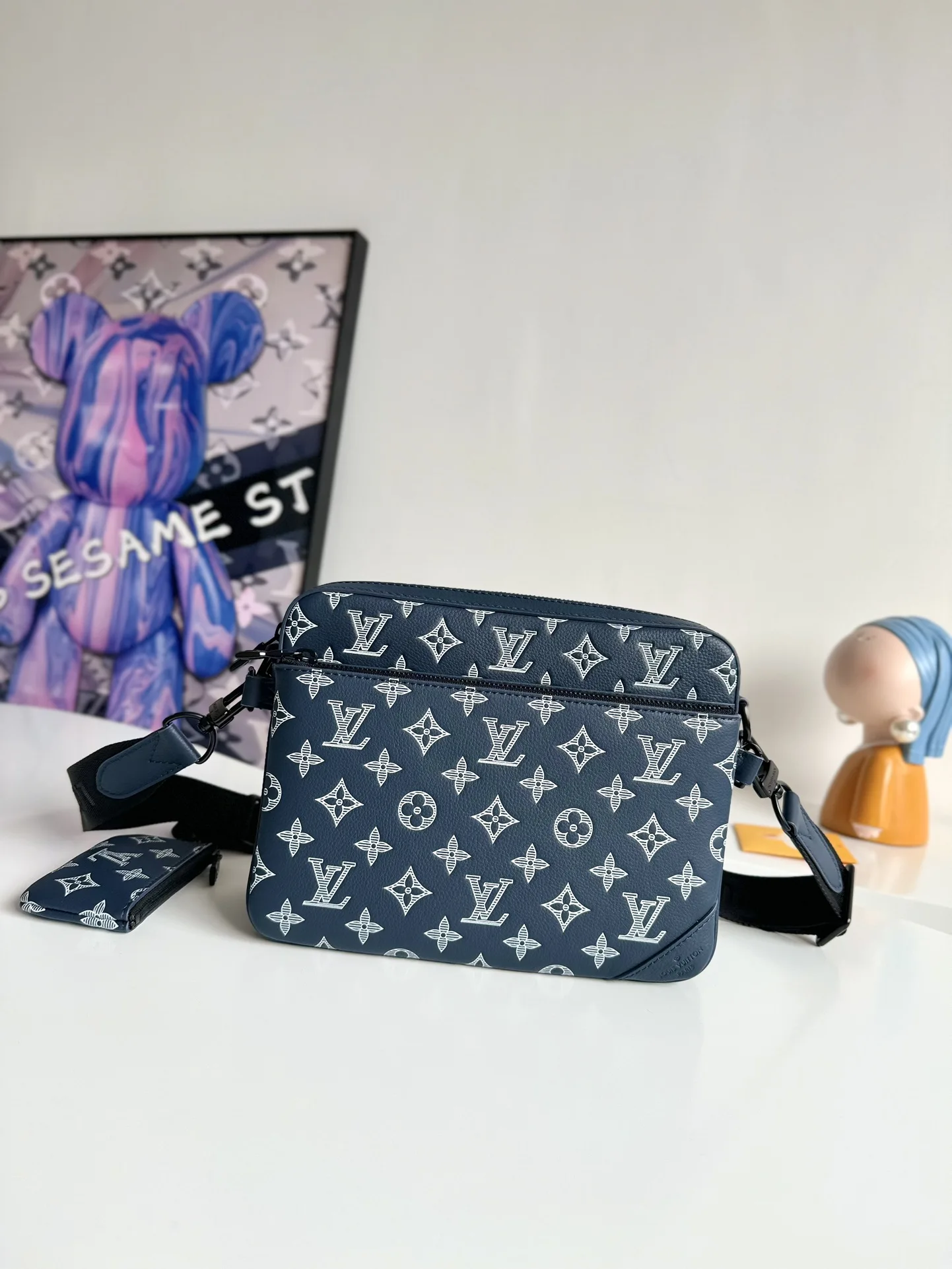 LV M24753 帆布邮差包 男士斜挎包 LV M24753 帆布邮差包 男士斜挎包