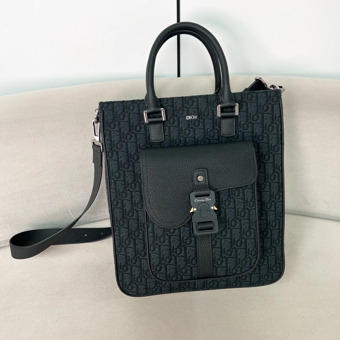 迪奥  新品男士马鞍托特包 男士斜挎包