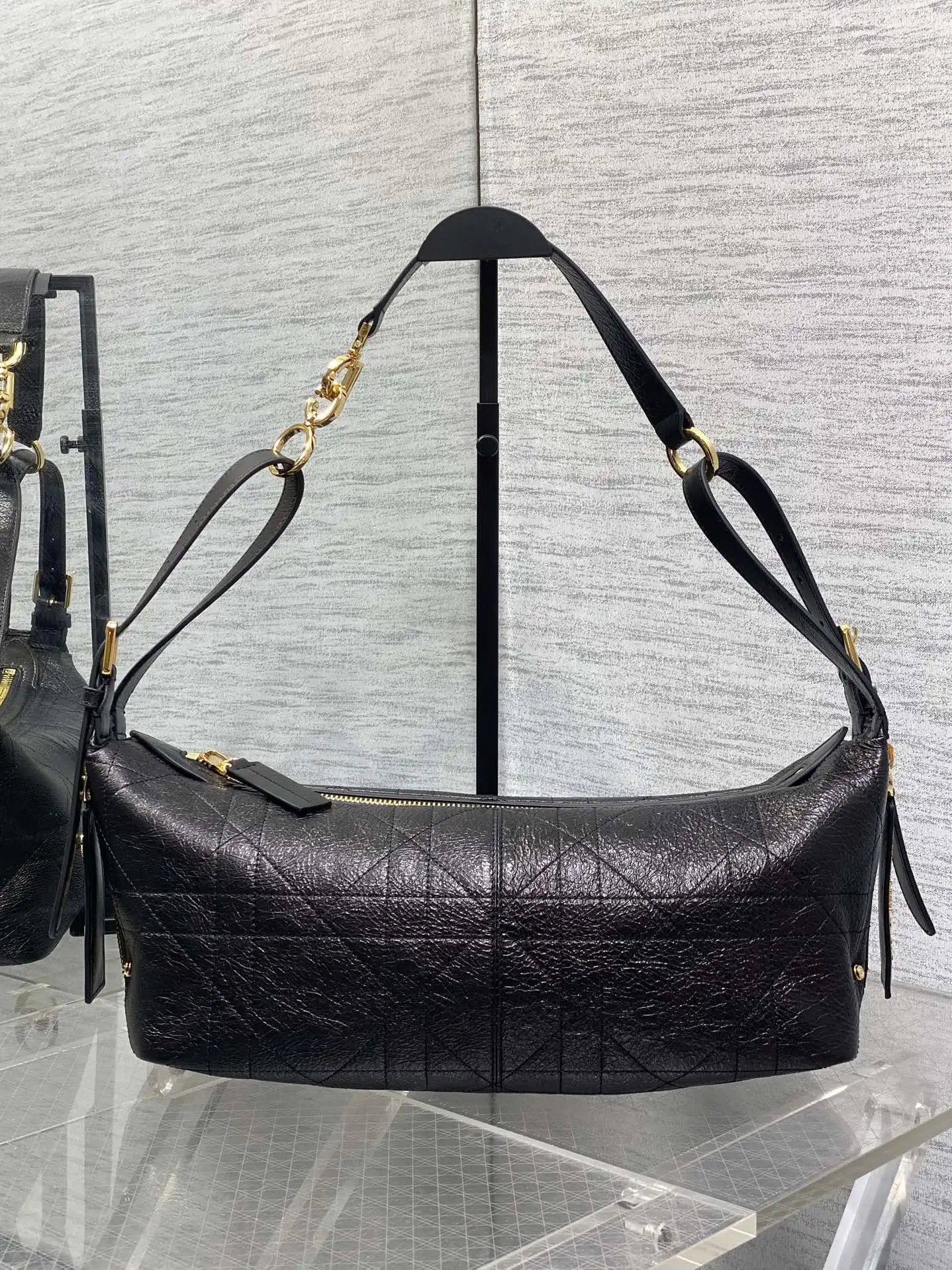 迪奥 油蜡皮自带松弛包 女士斜挎包