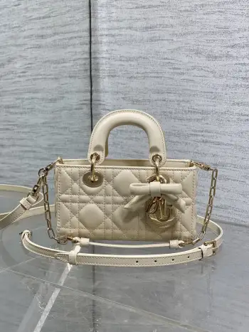 最新款四格蝴蝶结戴妃包 女士斜挎包 高仿迪奥女包