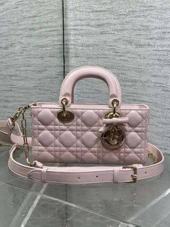 小号系列最新蝴蝶结五金手袋 女士斜挎包 高仿迪奥女包