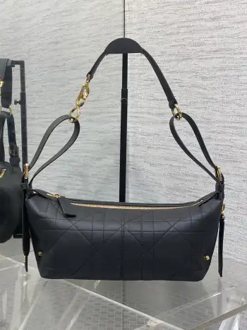 平纹皮肩背包 女士斜挎包 高仿迪奥女包