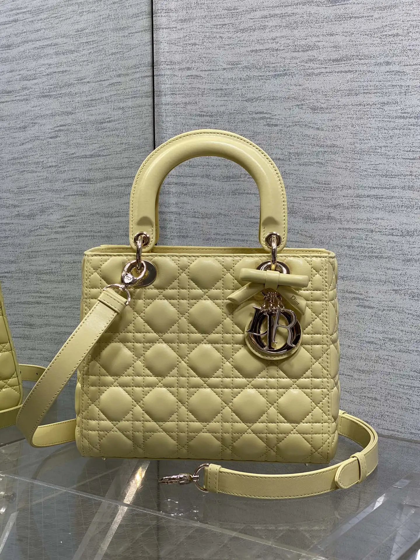 迪奥 最新款五格蝴蝶结戴妃包 女士斜挎包