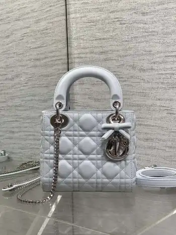 最新蝴蝶结戴妃包 女士斜挎包 高仿迪奥女包