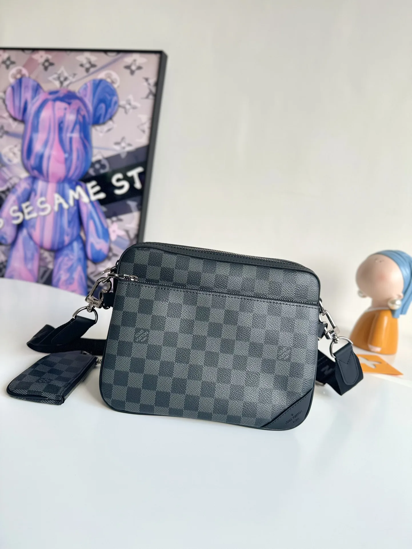 LV N40519  帆布邮差包 男士斜挎包