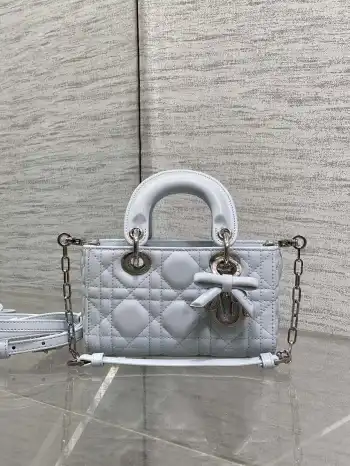 最新蝴蝶结戴妃包 女士斜挎包 高仿迪奥女包