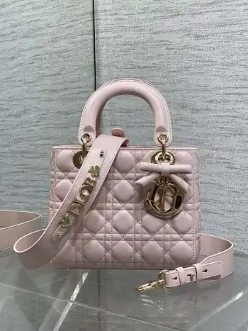 最新蝴蝶结戴妃包 女士斜挎包 高仿迪奥女包