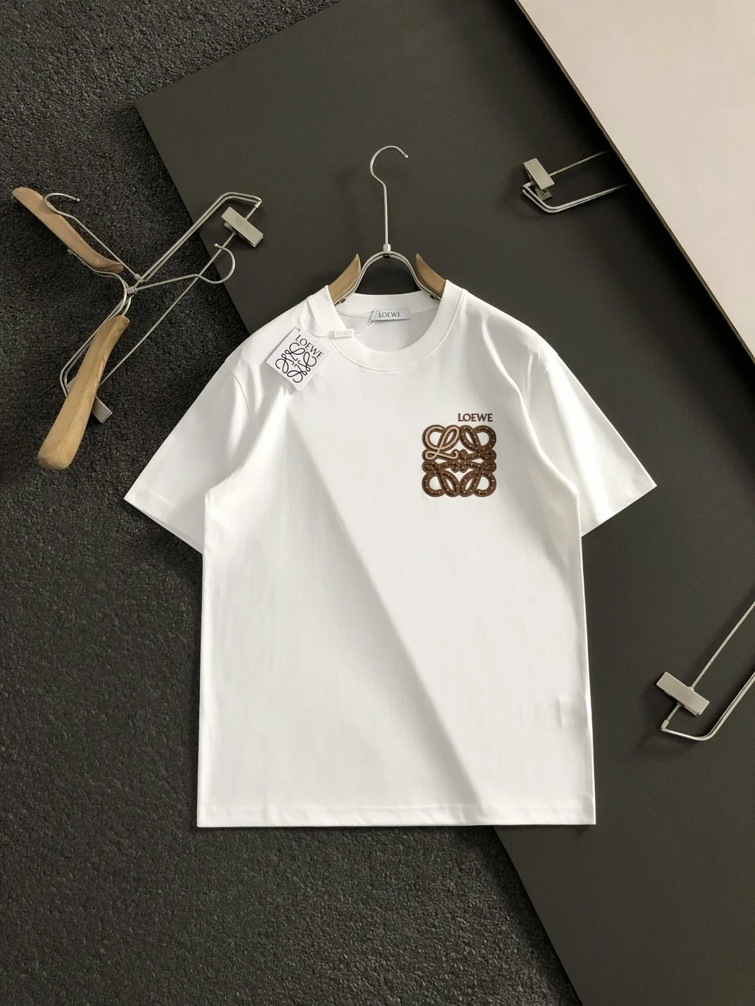 罗意威 立体贴布绣短袖 罗意威 立体贴布绣短袖