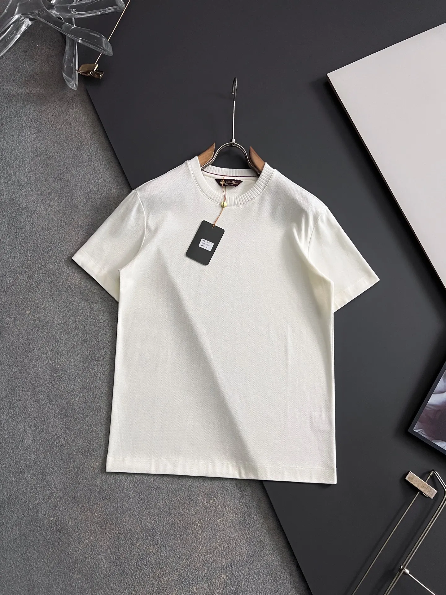 诺悠翩雅 双股丝光绝佳高品质进口牛奶丝T恤 诺悠翩雅 双股丝光绝佳高品质进口牛奶丝T恤