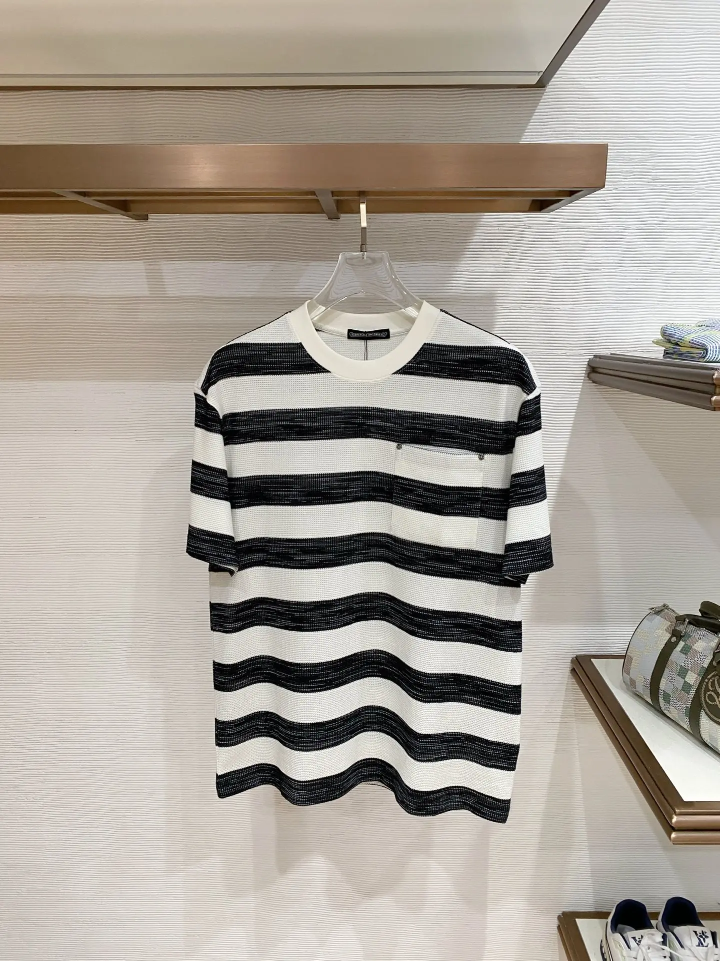 克罗心 春夏新款圆领短袖T恤衫 克罗心 春夏新款圆领短袖T恤衫