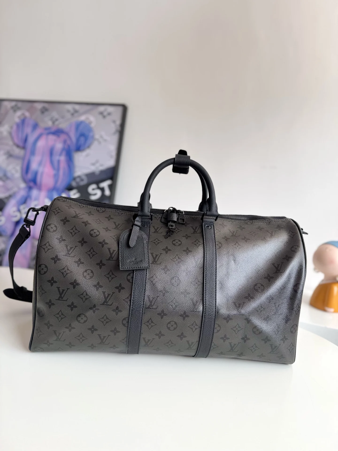 LV M28404  涂层帆布 旅行袋