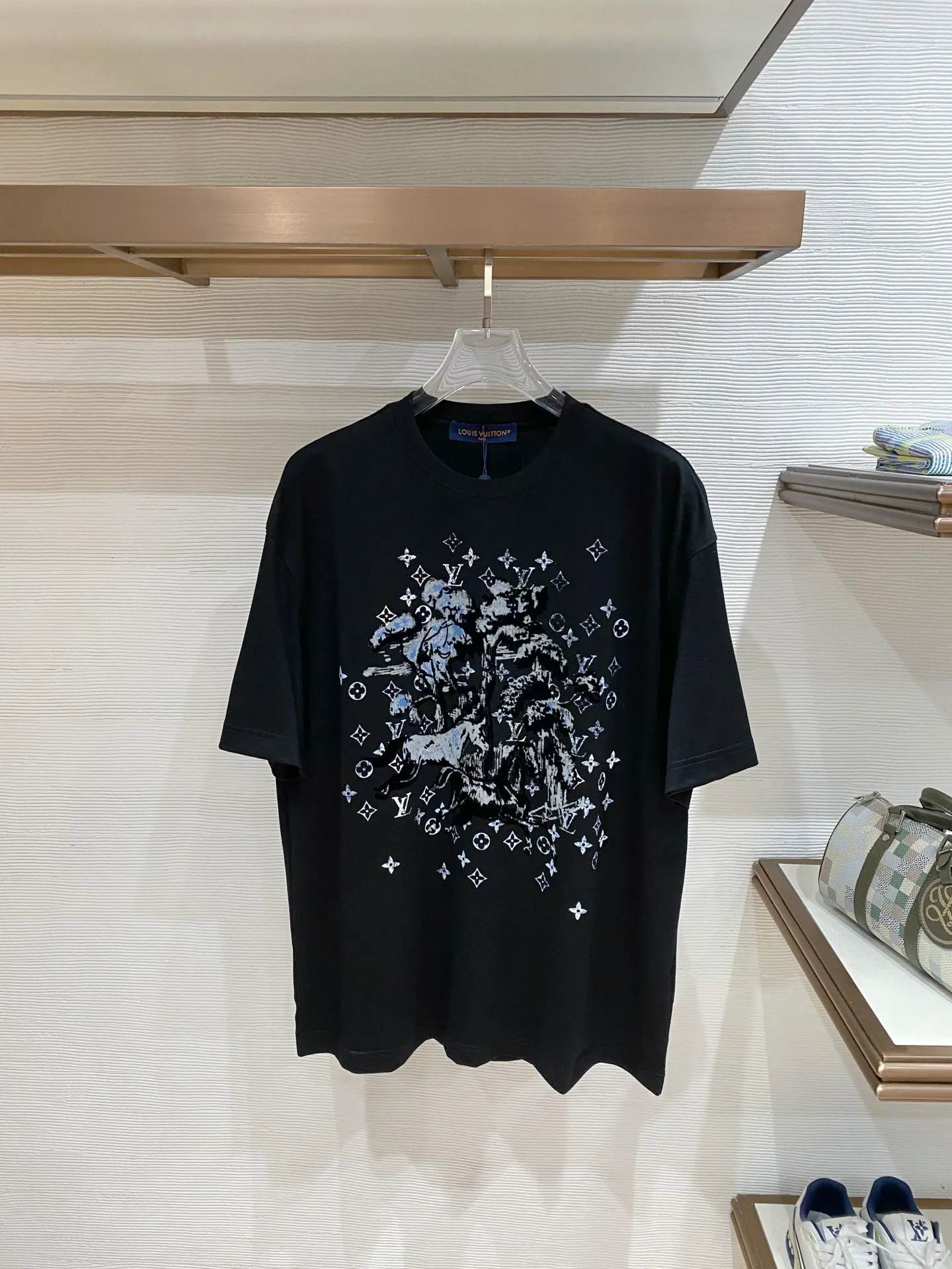 LV 春夏新款圆领短袖T恤衫