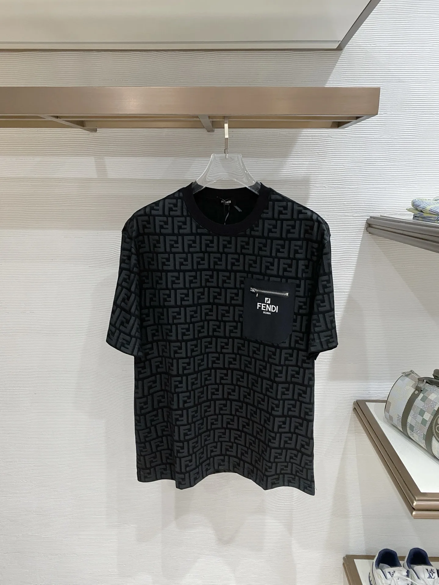芬迪 春夏新款圆领短袖T恤衫