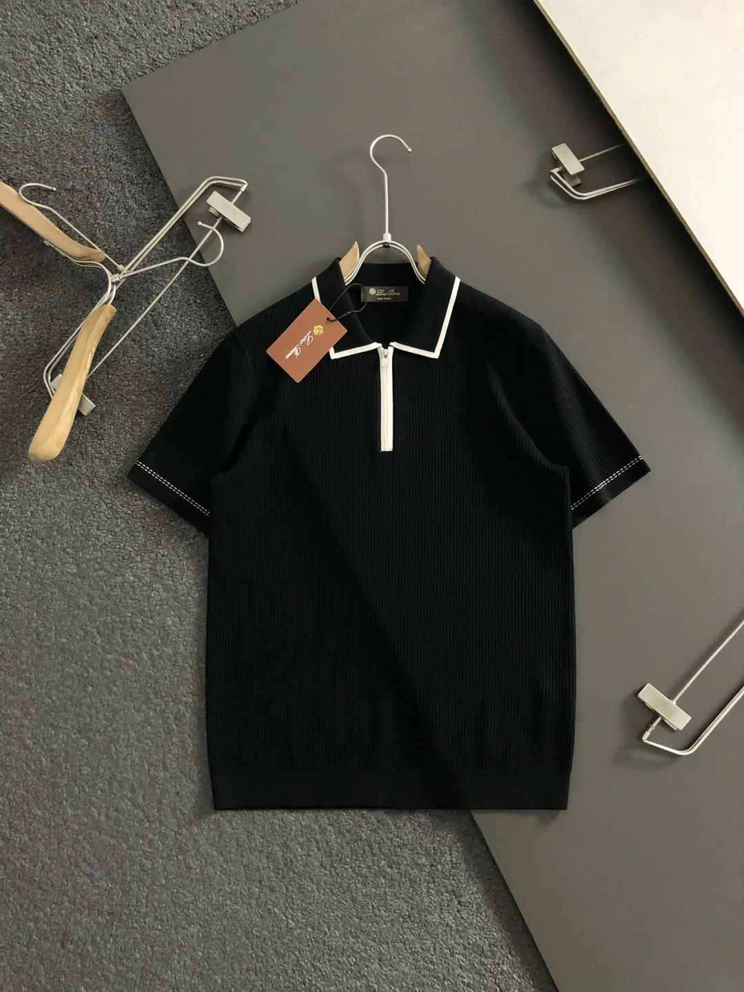 诺悠翩雅 咖色撞色短袖 诺悠翩雅 咖色撞色短袖