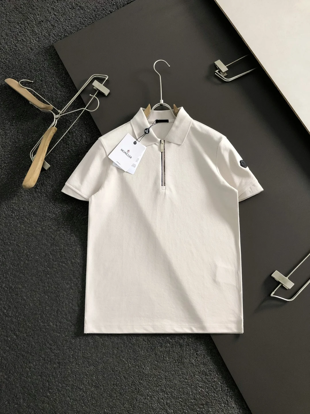 蒙口 重工袖蝴蝶绣口短袖