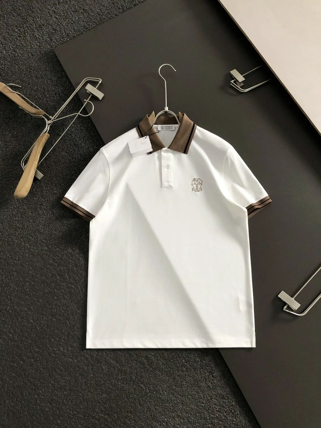 布鲁内洛库奇内利 咖色撞色短袖