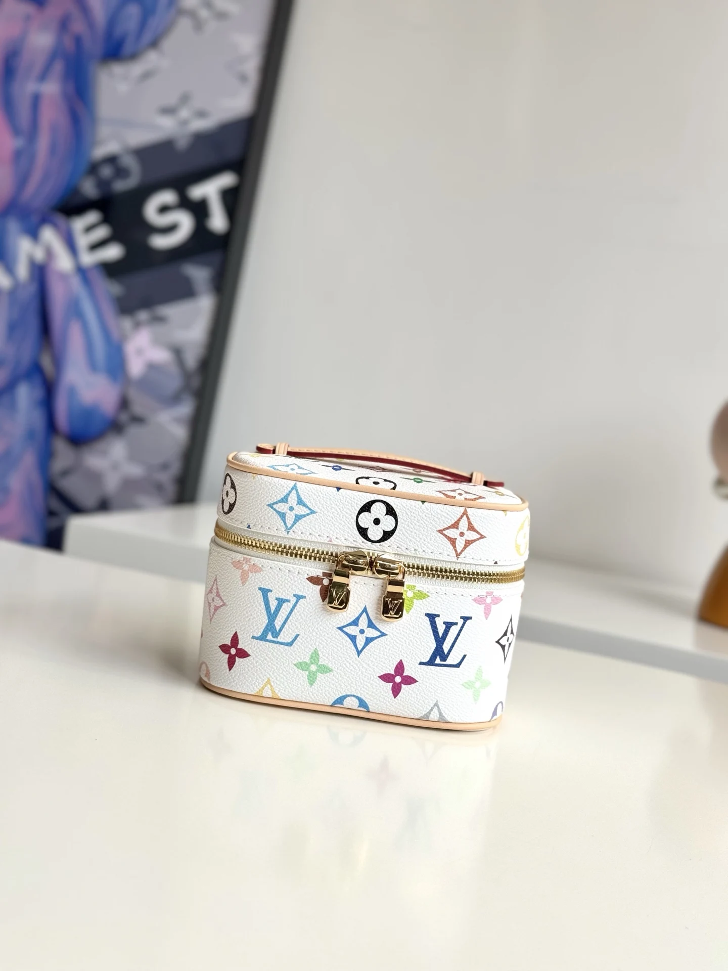 Louis Vuitton M27941 Flip Cover Makeup Bag Women s Handbag Louis Vuitton M27941 Flip Cover Makeup Bag Women s Handbag