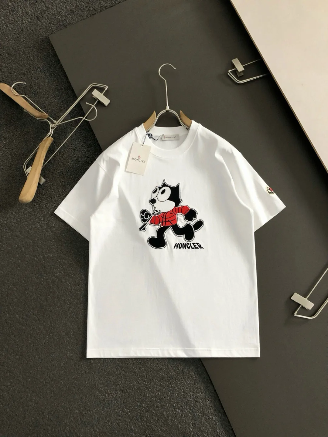 蒙口 春夏刺绣短袖