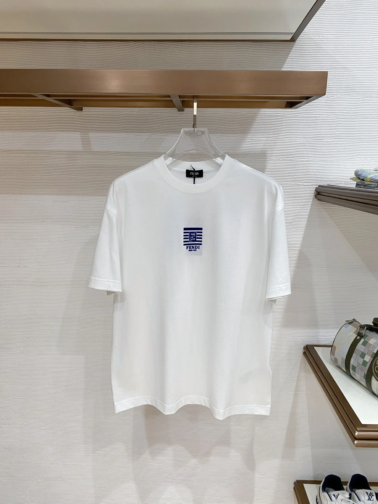 芬迪 春夏新款圆领短袖T恤衫