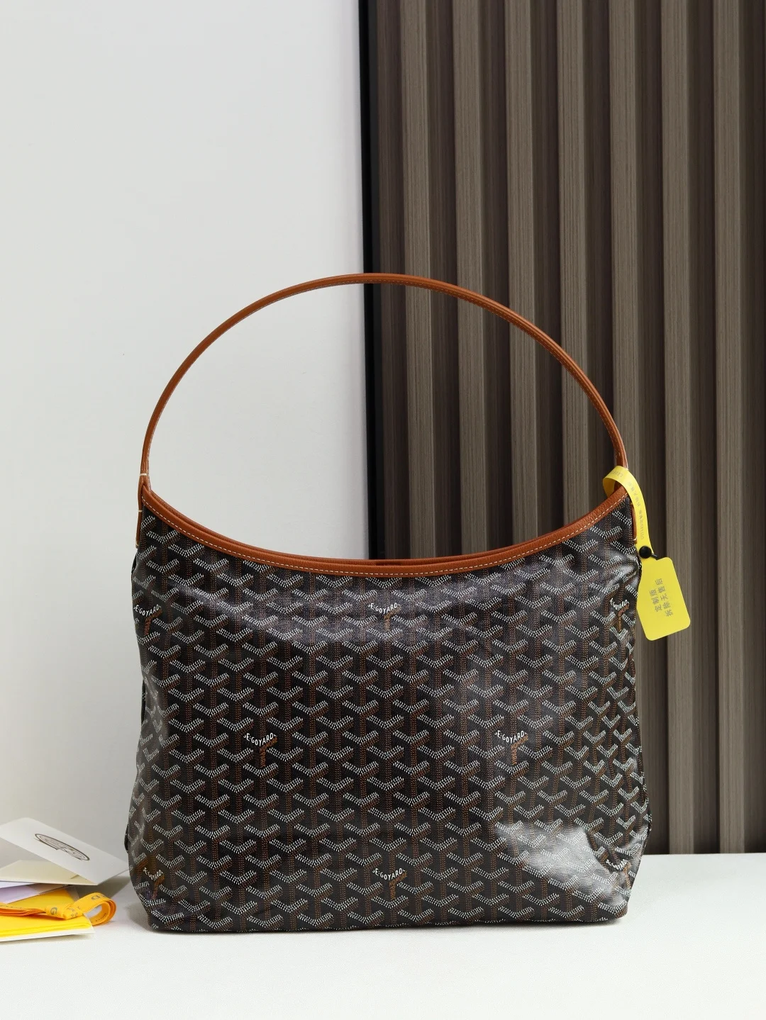 戈雅 020223  流浪包腋下包