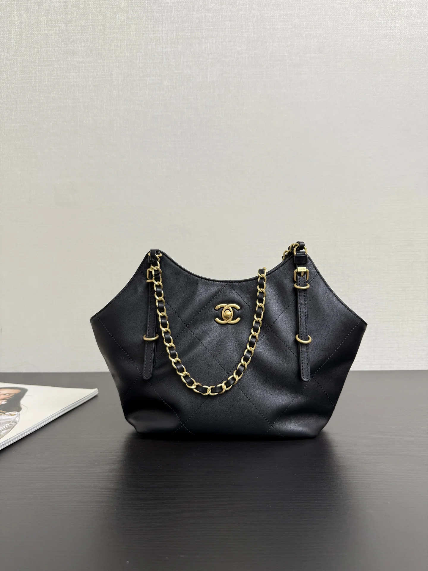 香奈儿 99539 链条皮带手提包 女士斜挎包 香奈儿 99539 链条皮带手提包 女士斜挎包