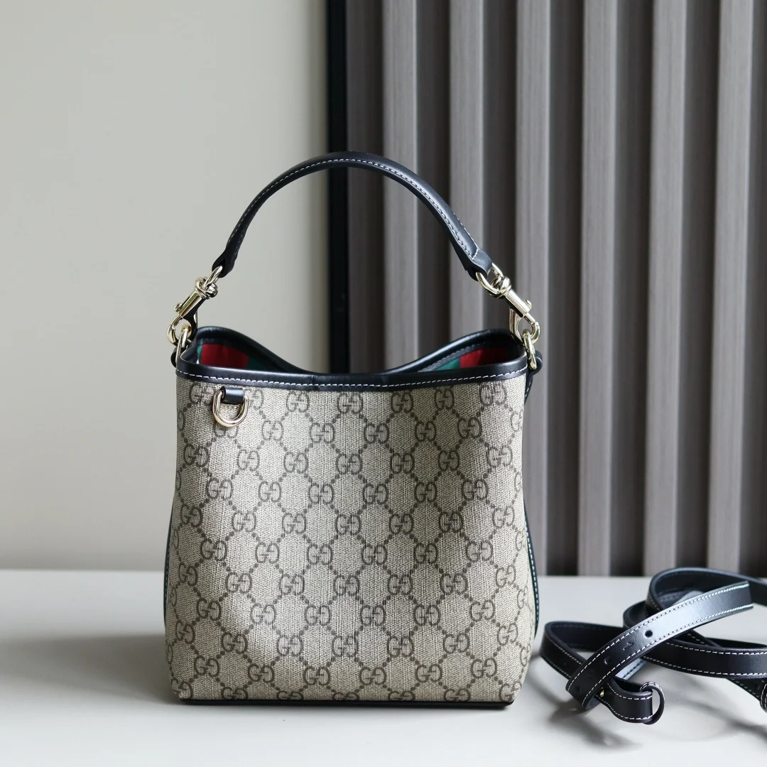 古奇 815118 小水桶购物袋 女士斜挎包 古奇 815118 小水桶购物袋 女士斜挎包