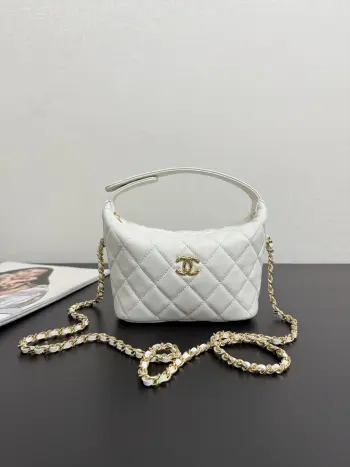 99430 荔枝皮雕花扣小饭盒包 女士斜挎包  高仿香奈儿女包